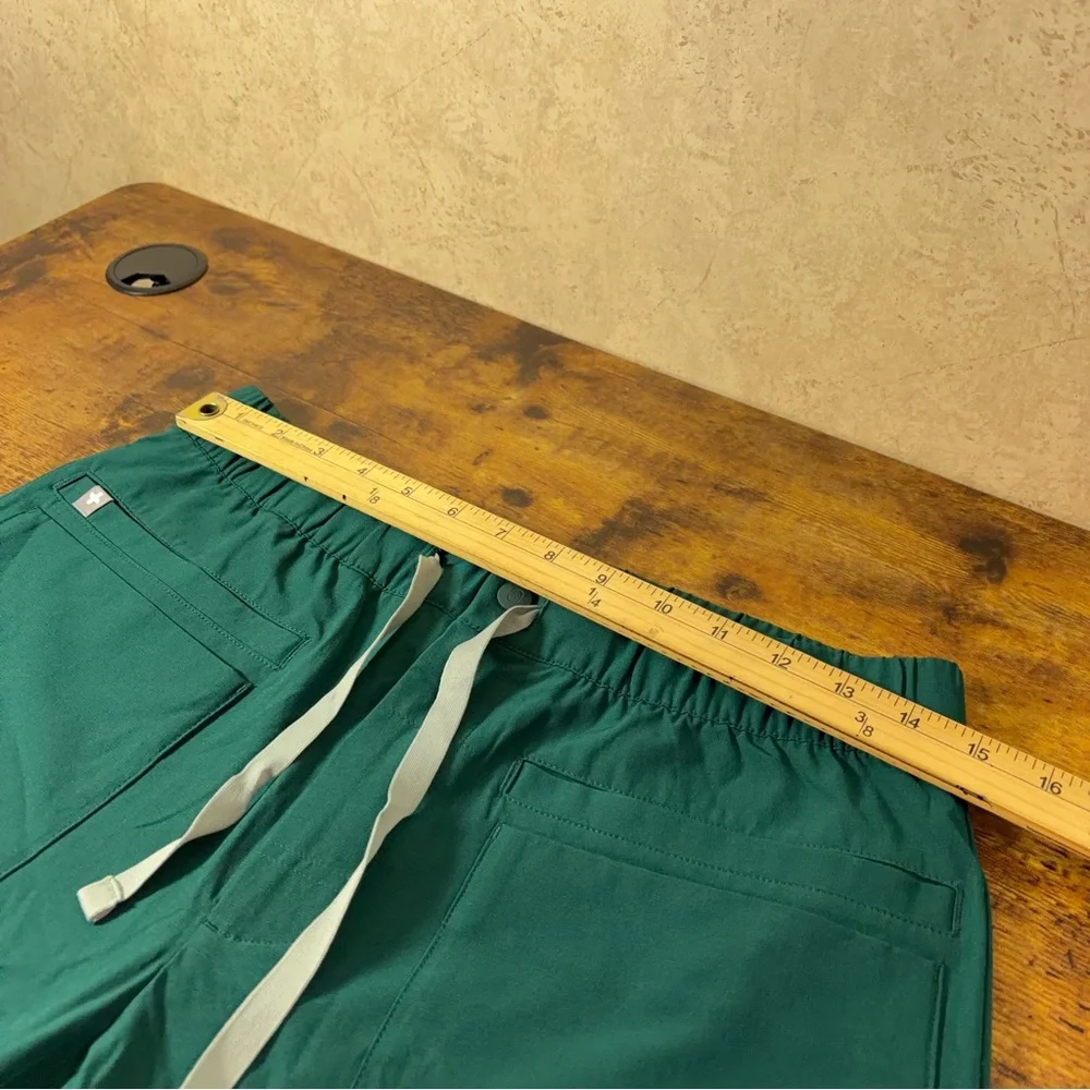 Figs Jogger‎ Scrub Pants Eco Cape Cargo Classic Mens Size Small Amazon Green NWT